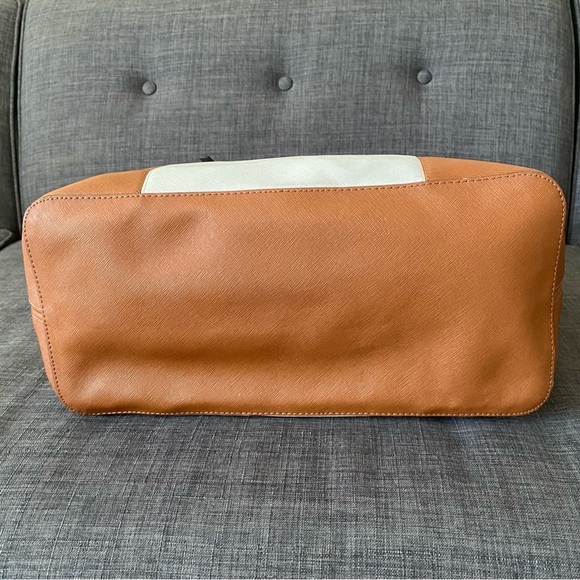 Michael Kors Caryall Tote - Picture 11 of 11